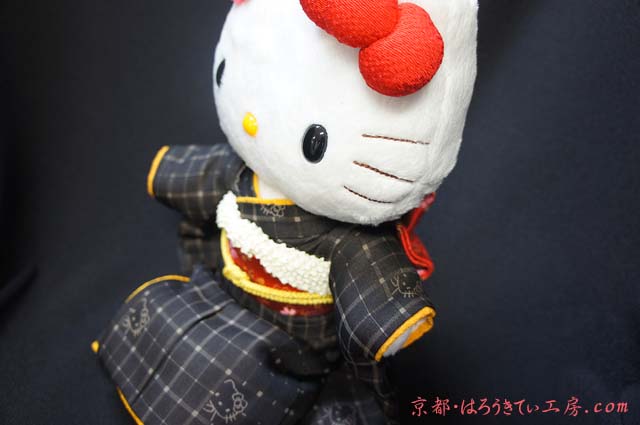 本物仕立の着物！【着物工房】高級着物ハローキティぬいぐる/和風キティ