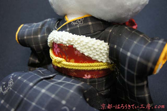 本物仕立の着物！【着物工房】高級着物ハローキティぬいぐる/和風キティ